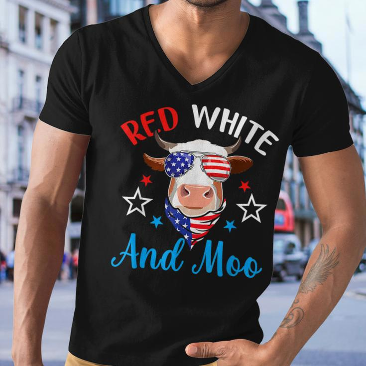 Red White And Moo 4Th Of July Cow Usa Flag Farmer Patriotic V2 Men V-Neck Tshirt