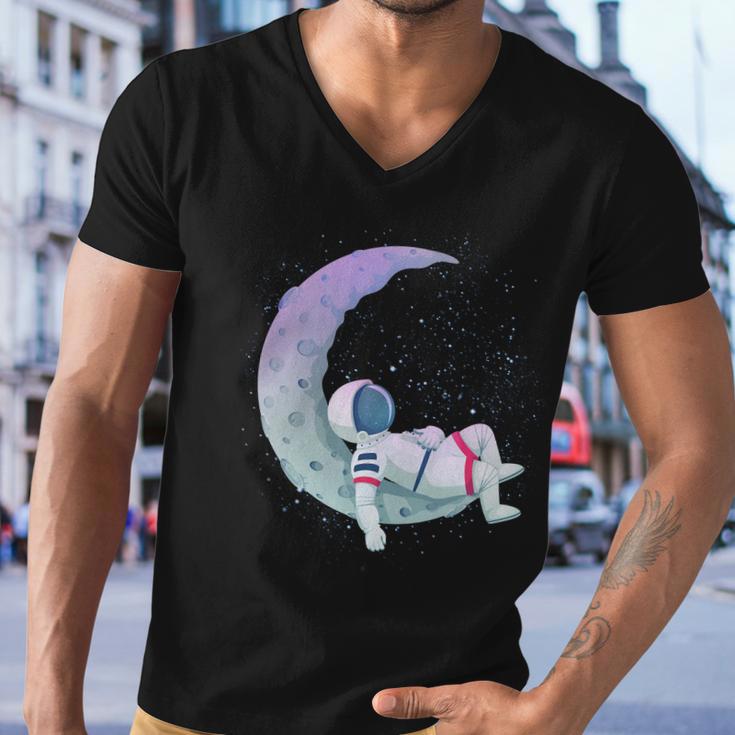 Relaxing Astronaut On The Moon Men V-Neck Tshirt