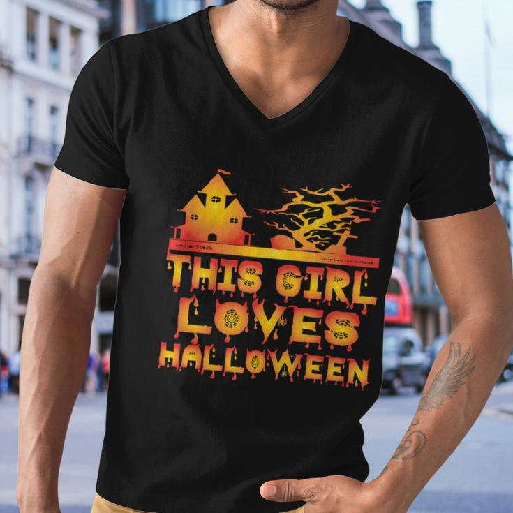 This Girl Loves Halloween Funny Hallloween Quote Men V-Neck Tshirt
