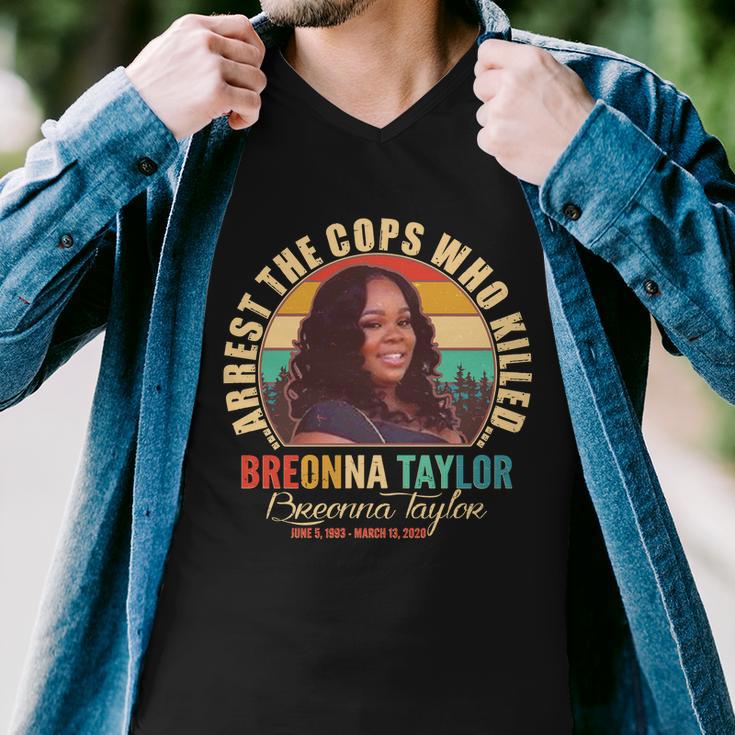 Arrest The Cops Who Killed Breonna Taylor Tribute Men V-Neck Tshirt