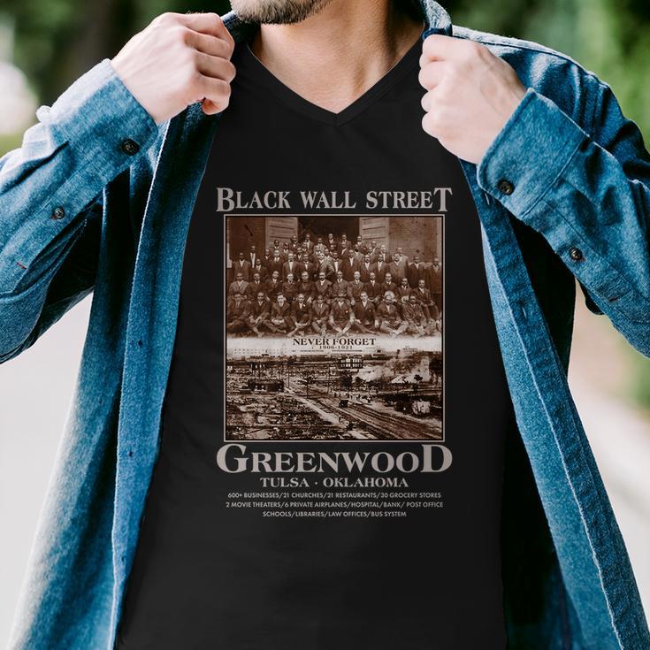 Black Wall Street Never Forget Greenwood Tulsa Oklahoma Tshirt Men V-Neck Tshirt