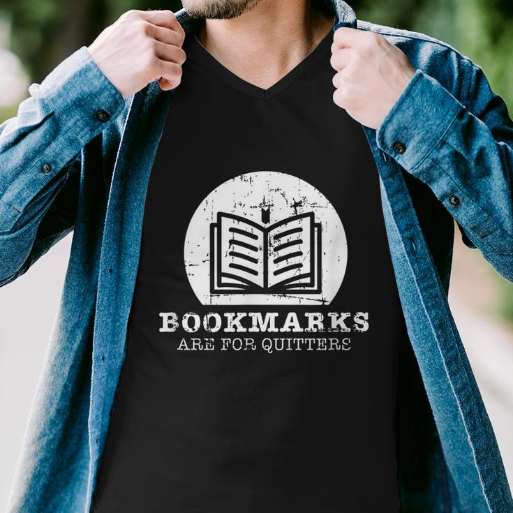 Bookmarks Are For Quitters Bookworm Book Lovers Reading Men V-Neck Tshirt