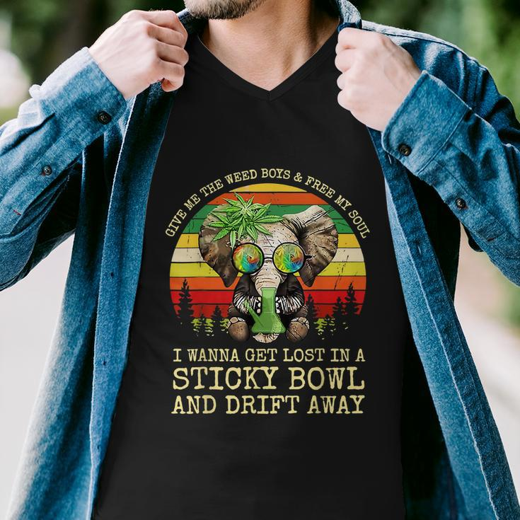 Cool Elephant Smoking Weed Bong Marijuana Cannabis Stoner Men V-Neck Tshirt