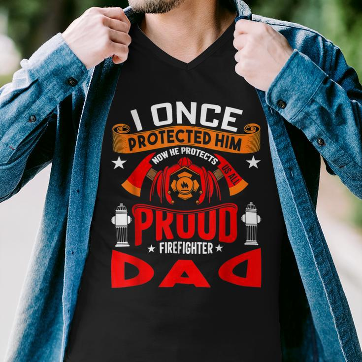 Firefighter Proud Firefighter Dad Men V-Neck Tshirt