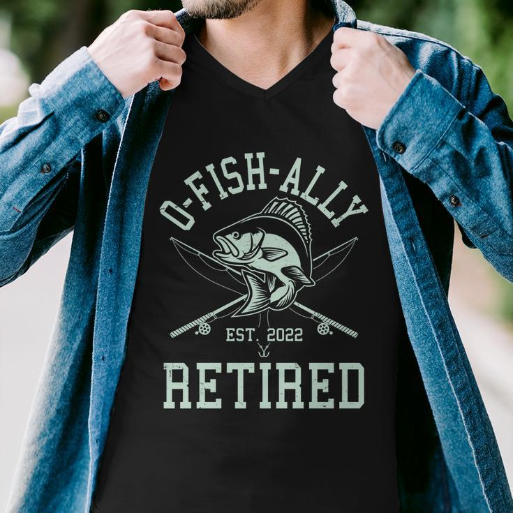 Funny Fishing Ofishally Retired Est 2022 Tshirt Men V-Neck Tshirt