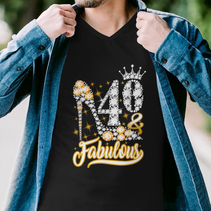 Funny Gift 40 Fabulous 40 Years Gift 40Th Birthday Diamond Crown Shoes Gift V2 Men V-Neck Tshirt