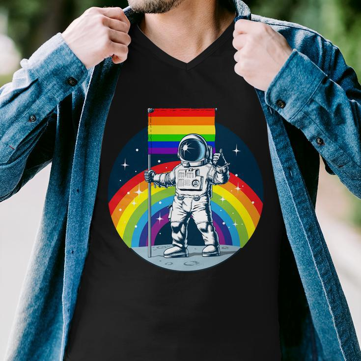 Gay Pride Astronaut Lgbt Moon Landing Men V-Neck Tshirt