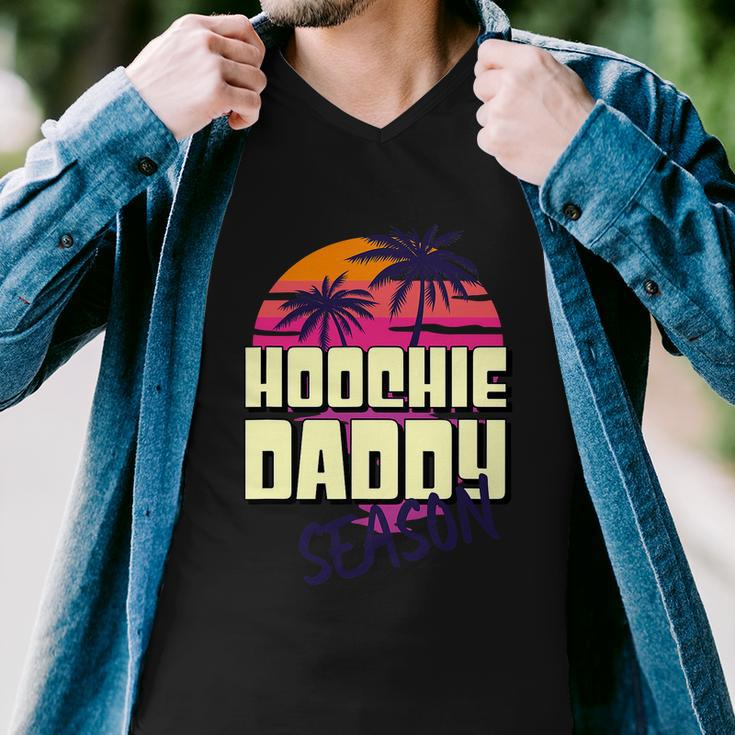 Hoochie Daddy Season Summer Beach Retro Fathers Day Gift Men V-Neck Tshirt