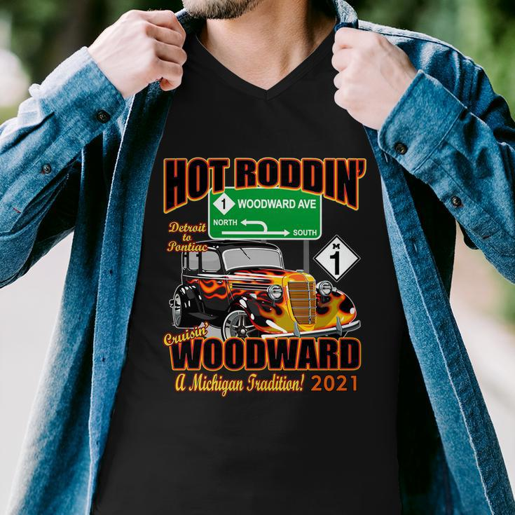 Hot Rod Woodward Ave M1 Cruise 2021 Tshirt Men V-Neck Tshirt