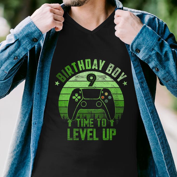 Kids 9Th Birthday Boy Time To Level Up 9 Years Old Boys Cool Gift Men V-Neck Tshirt