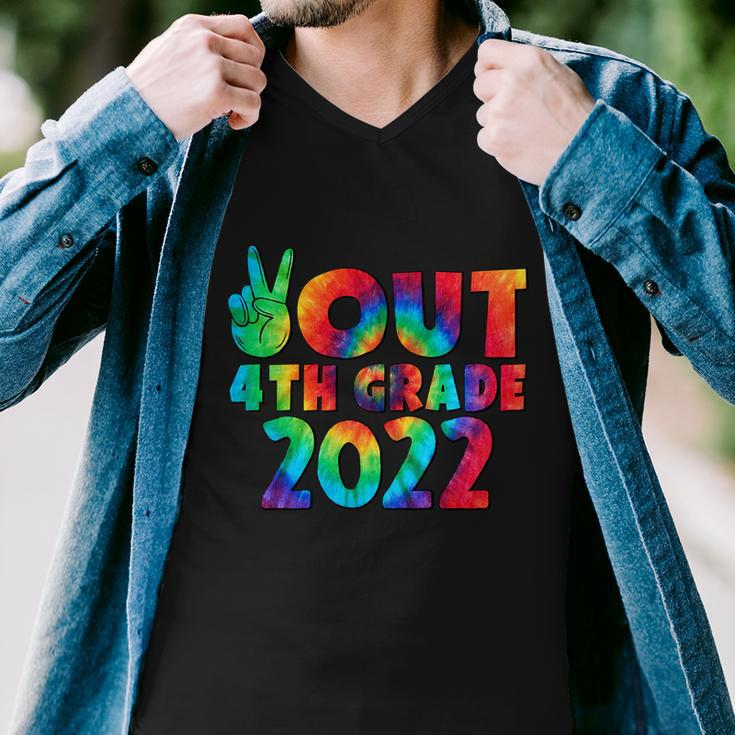 Peace Out 4Th Grade 2022 Tie Dye Happy Last Day Of School Funny Gift Men V-Neck Tshirt