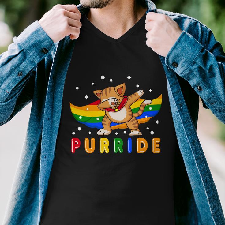 Pride Month Dabbing Purride Cat Gay Pride Lgbt Men V-Neck Tshirt