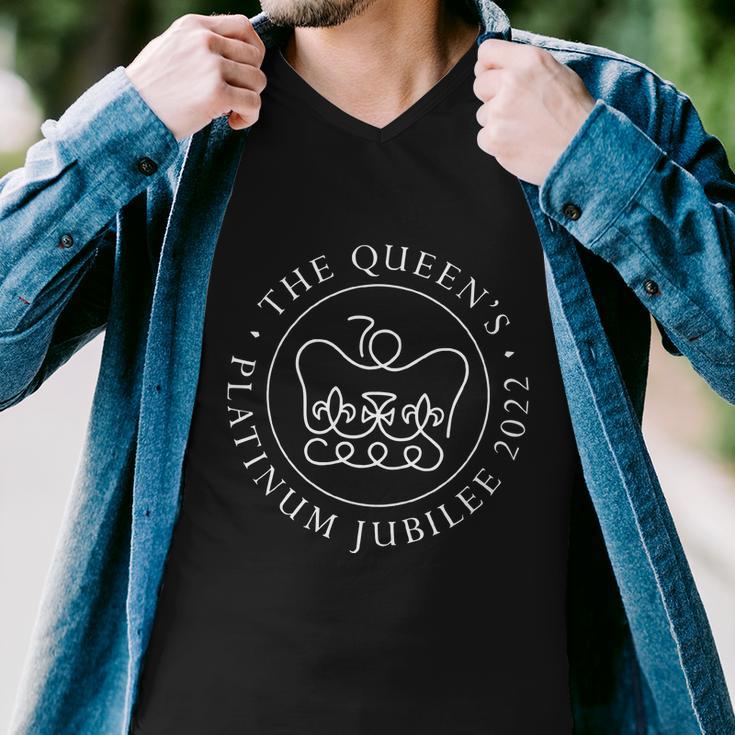 Queen Elizabeth Ii Platinum Jubilee 2022 Tshirt Men V-Neck Tshirt