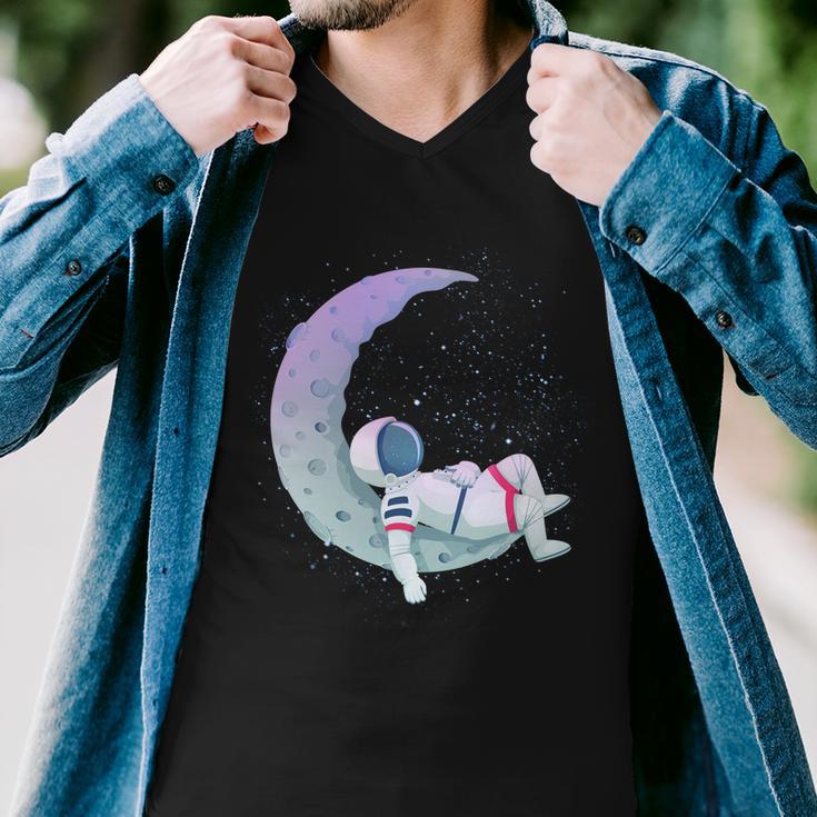 Relaxing Astronaut On The Moon Men V-Neck Tshirt