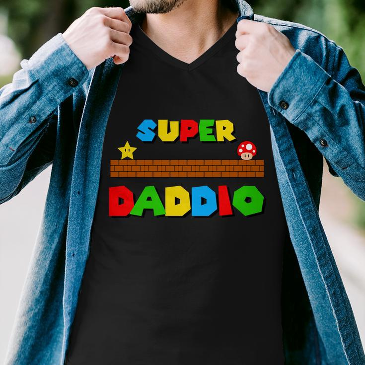 Super Daddio Retro Video Game Tshirt Men V-Neck Tshirt