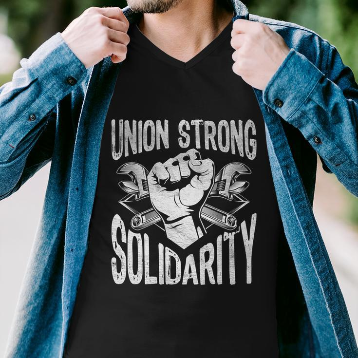 Union Strong Solidarity Labor Day Worker Proud Laborer Gift V2 Men V-Neck Tshirt