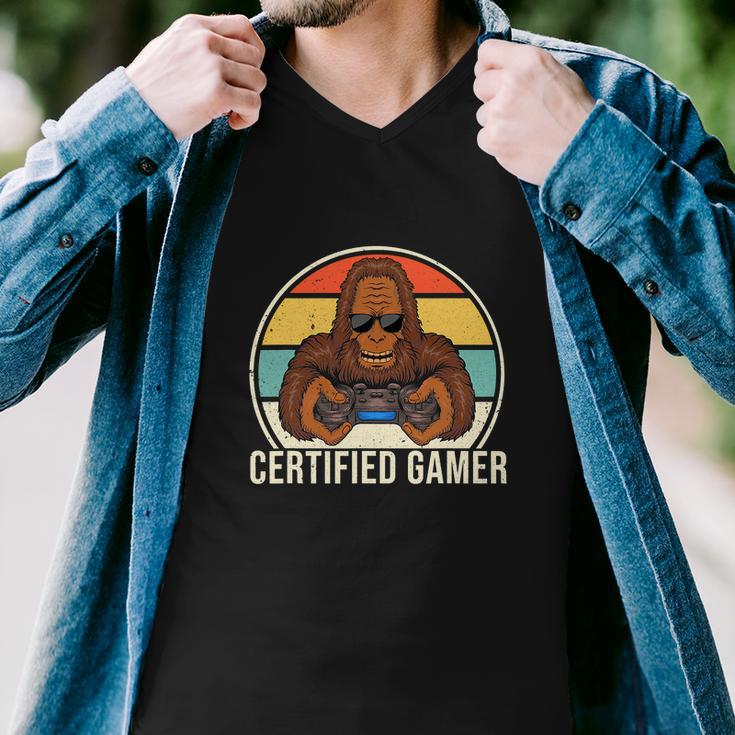 Vintage Certified Gamer Funny Retro Video Game Men V-Neck Tshirt