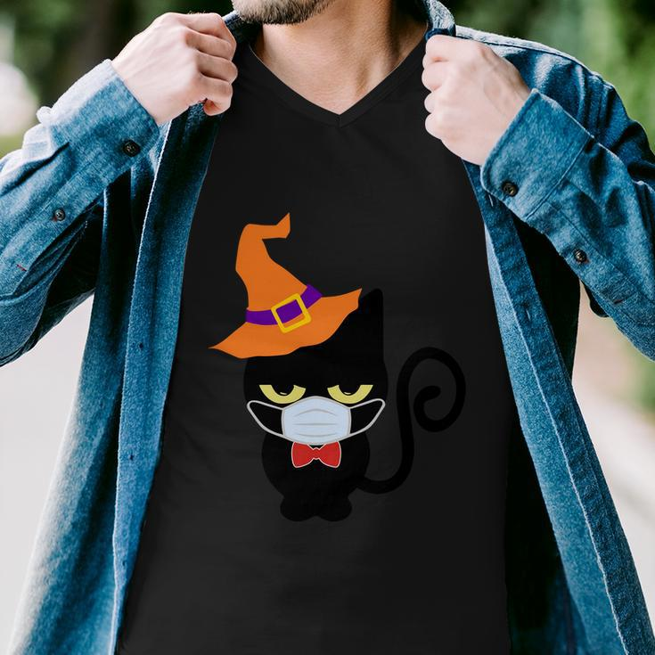 Vintage Halloween Witch Cat With Halloween Quote Men V-Neck Tshirt