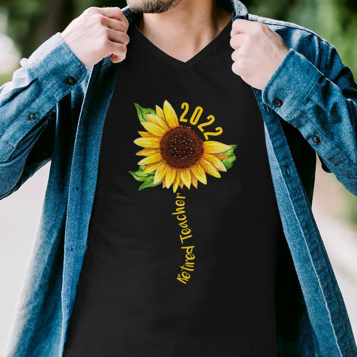 Womens Sunflower Retired Teacher Retirement 2022 Mom Mothers Day Men V-Neck Tshirt