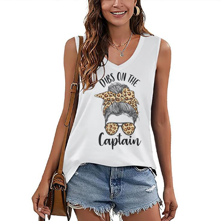 Womens Funny Captain Wife Dibs On The Captain Saying Cute Messy Bun  Women's V-neck Casual Sleeveless Tank Top