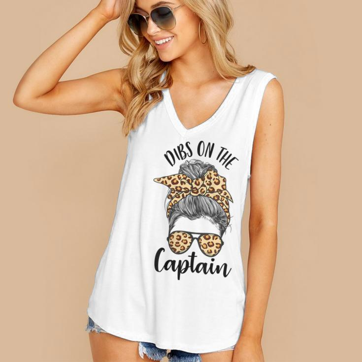 Womens Funny Captain Wife Dibs On The Captain Saying Cute Messy Bun Women's V-neck Casual Sleeveless Tank Top