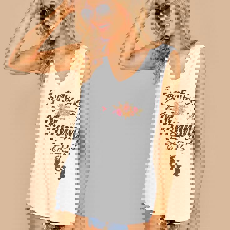 Womens Soon To Be Mommy 2023 Mothers Day First Time Mom Pregnancy Women's V-neck Casual Sleeveless Tank Top