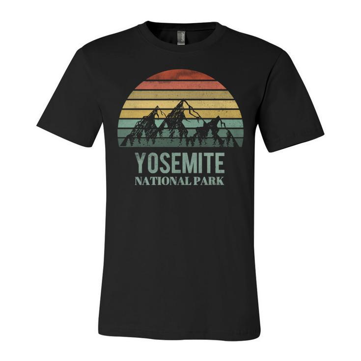 Vintage Retro Yosemite National Park Mountain California   V2 Unisex Jersey Short Sleeve Crewneck Tshirt