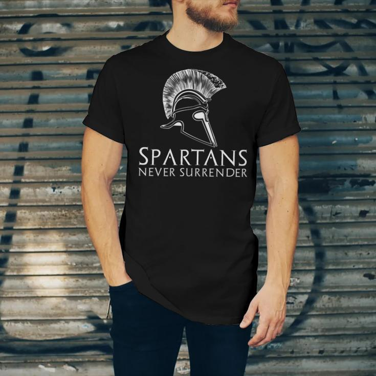 Ancient Spartan Greek History - Spartans Never Surrender Unisex Jersey Short Sleeve Crewneck Tshirt