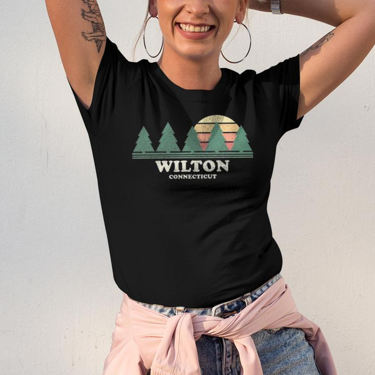 Wilton Ct Vintage Throwback Tee Retro 70S Jersey T-Shirt