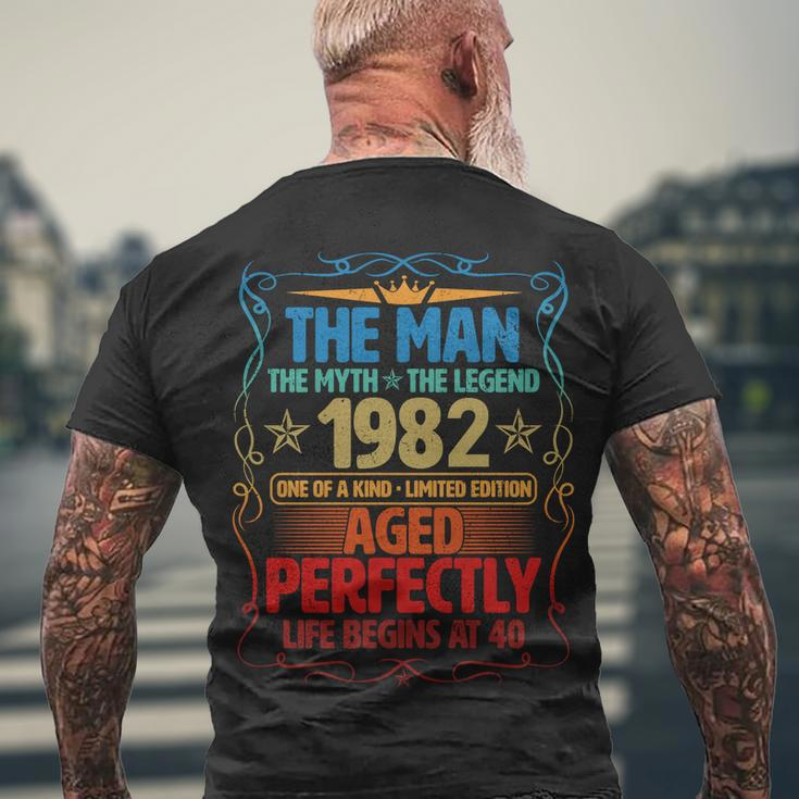 The Man Myth Legend 1982 Aged Perfectly 40Th Birthday Men's Crewneck Short Sleeve Back Print T-shirt Gifts for Old Men