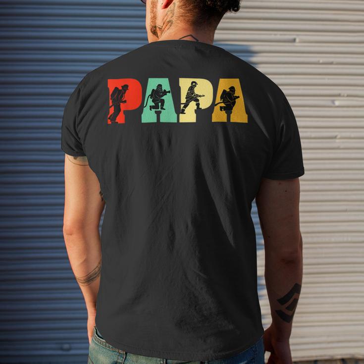 Firefighter Funny Papa Firefighter Fathers Day For Dad Men's Crewneck Short Sleeve Back Print T-shirt
