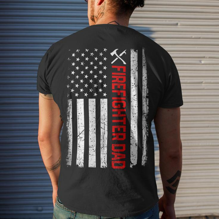 Firefighter Retro American Flag Firefighter Dad 4Th Of July Fathers Day Men's T-shirt Back Print Gifts for Him