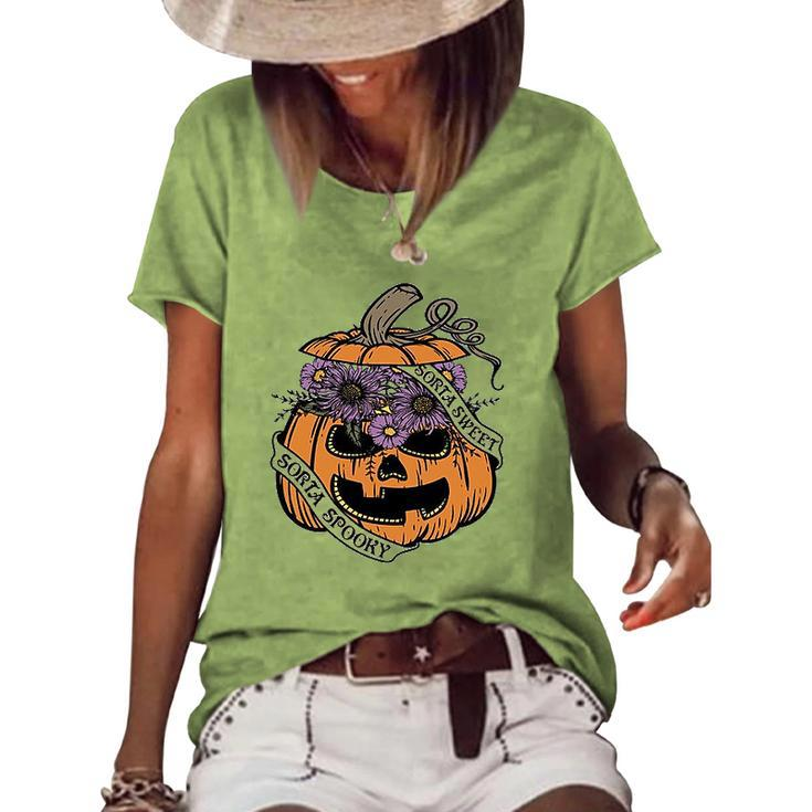 Cute Halloween Sorta Sweet Sorta Spooky Pumpkin Florals Women's Loose T-shirt