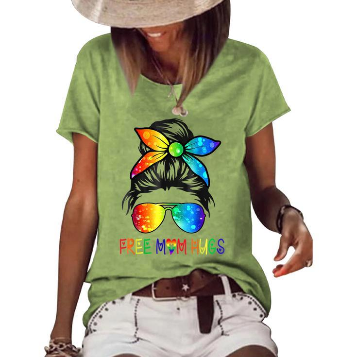 Free Mom Hugs Messy Bun Rainbow Lgbt Pride Month  Women's Short Sleeve Loose T-shirt