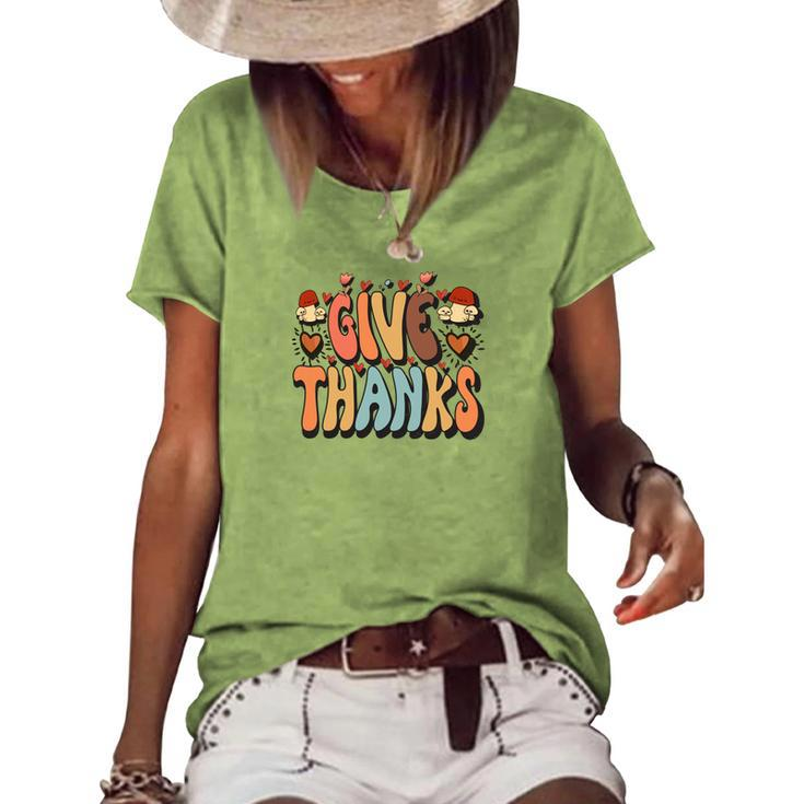 Give Thanks Groovy Style Retro Fall Season Women's Loose T-shirt