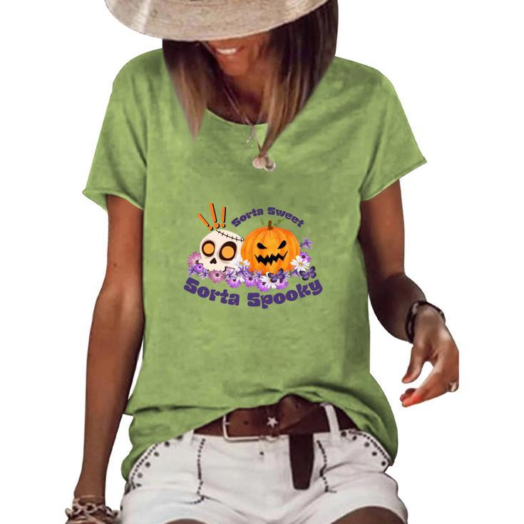 Sorta Sweet Sorta Spooky Halloween Pumpkin Skull Women's Loose T-shirt