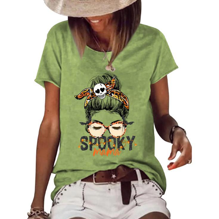 Spooky Mama Halloween Costume Skull Mom Leopard Messy Bun Women's Loose T-shirt