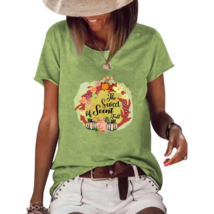 The Sweet Scent Of Fall Pumpkin Wreath Women's Loose T-shirt