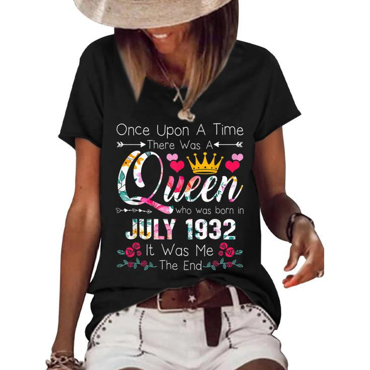 90 Years Birthday Girls 90Th Birthday Queen July 1932  Women's Short Sleeve Loose T-shirt