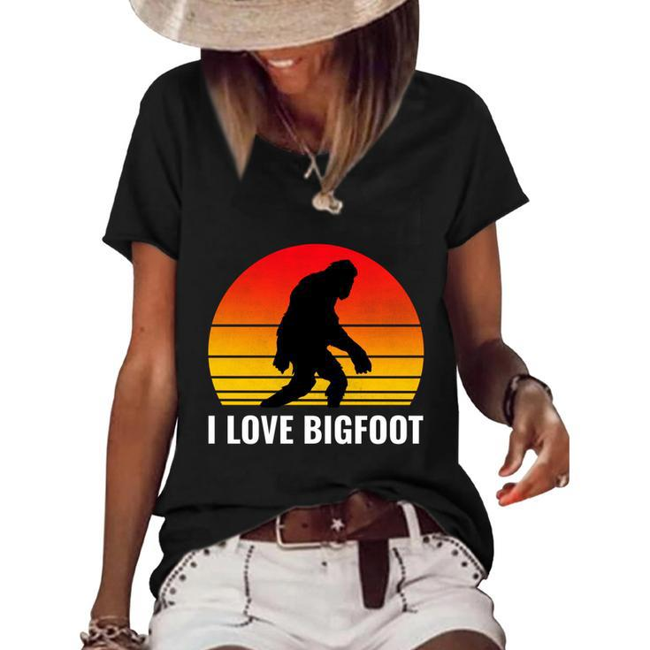 I Love Bigfoot Meaningful Gift Sasquatch Camping Hide And Seek Champion Cool Gif Women's Short Sleeve Loose T-shirt