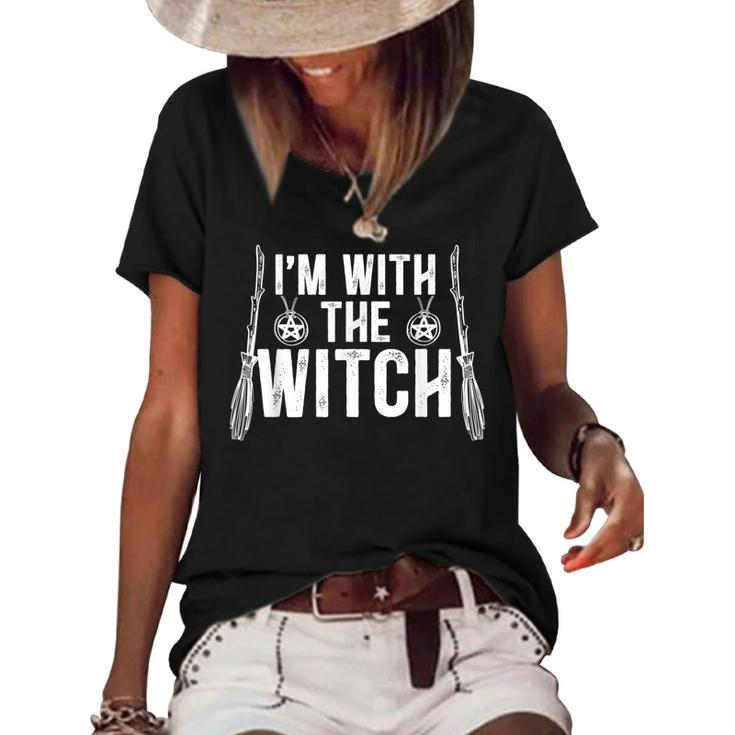 Im With The Witch For A Couples Halloween Witches  Women's Short Sleeve Loose T-shirt