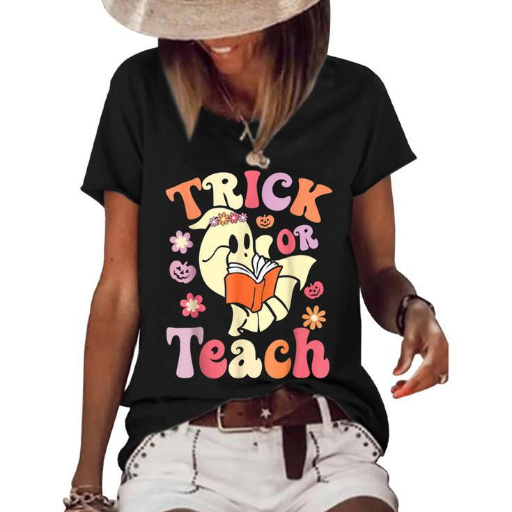 Retro Vintage Groovy Trick Or Teach Halloween Teacher Life  V5 Women's Short Sleeve Loose T-shirt