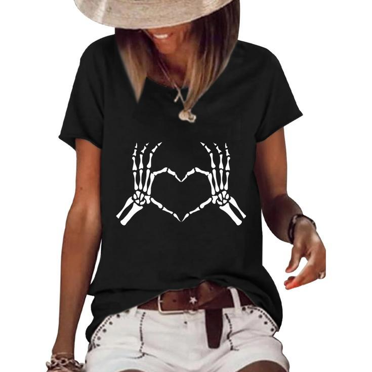 Skeletons Hands Shaped Heart Halloween Graphic Design Printed Casual Daily Basic Women's Short Sleeve Loose T-shirt