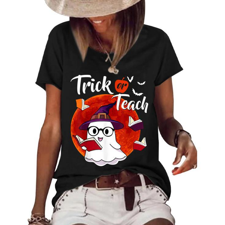 Trick Or Teach Cute Boo Witch Halloween Teacher Costume  Women's Short Sleeve Loose T-shirt