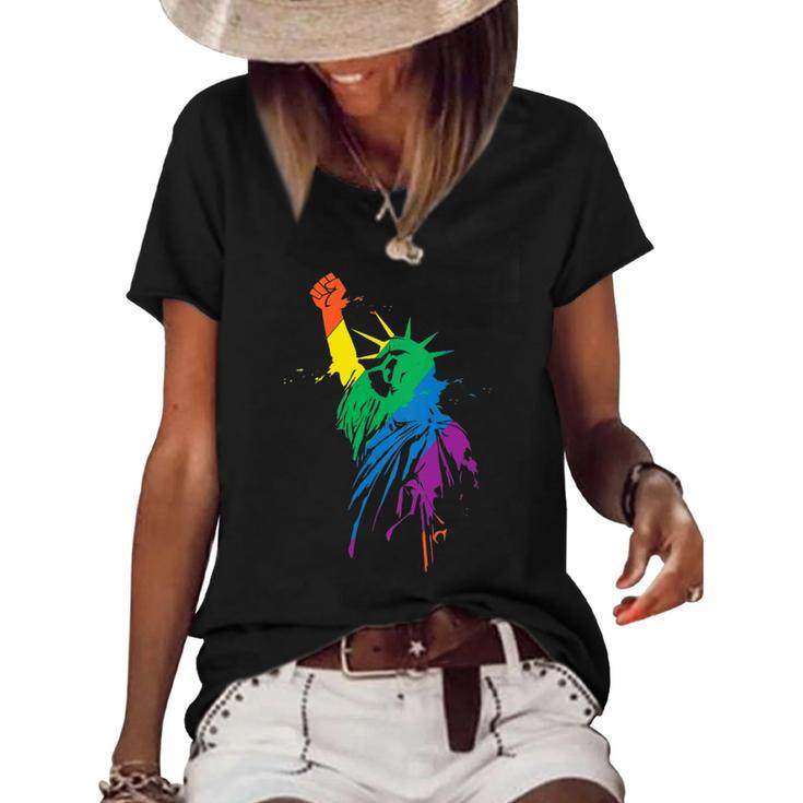 Womens Rainbow Statue Of Liberty With Raised Fist Lgbtq Pride  Women's Short Sleeve Loose T-shirt