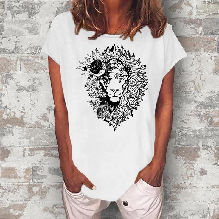 Floral Lion For Women Lion Flower Animal Lover Graphic Art  Women's Loosen Crew Neck Short Sleeve T-Shirt