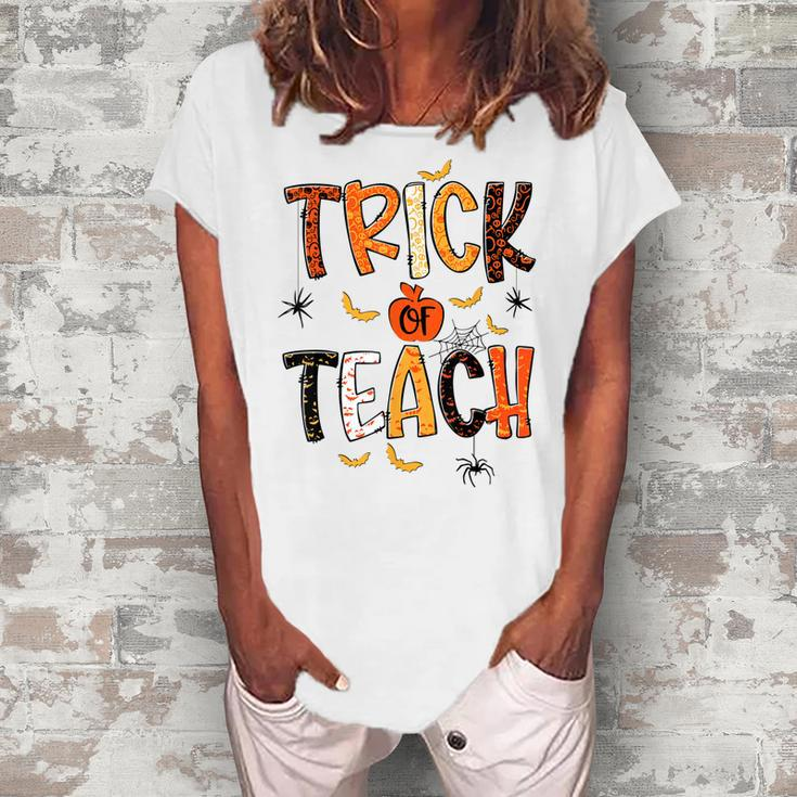 Retro Trick Or Teach Teacher Halloween Costume Men Women  V2 Women's Loosen Crew Neck Short Sleeve T-Shirt