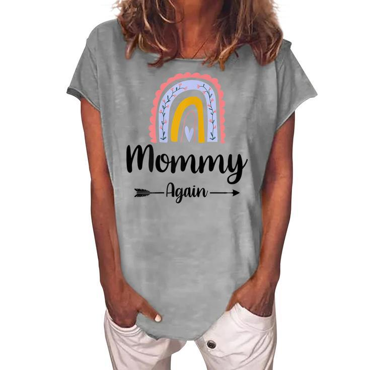Soon To Be Mommy Again Rainbow Graphic Baby Announcement Family Women's Loosen Crew Neck Short Sleeve T-Shirt