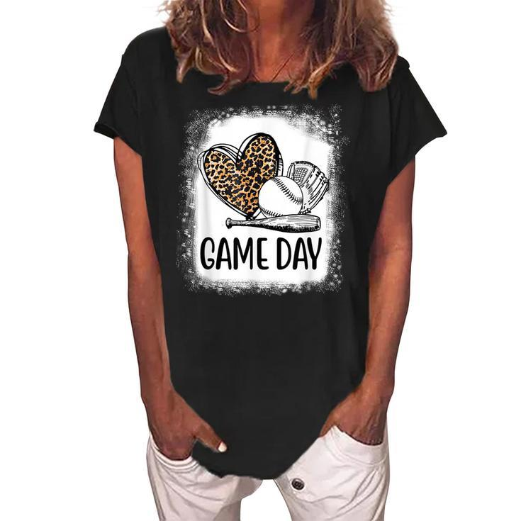 Game Day Baseball Decorations Leopard Heart Soccer Mom Mama  Women's Loosen Crew Neck Short Sleeve T-Shirt