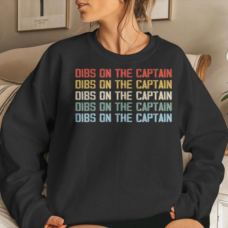 Captains Wife Dibs On The Captain Funny Boating Quote Women Crewneck Graphic Sweatshirt Gifts for Her